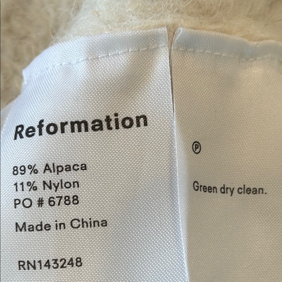 Reformation Jessie Pointelle Alpaca Ivory Crewneck Sweater Size Medium - Picture 11 of 13
